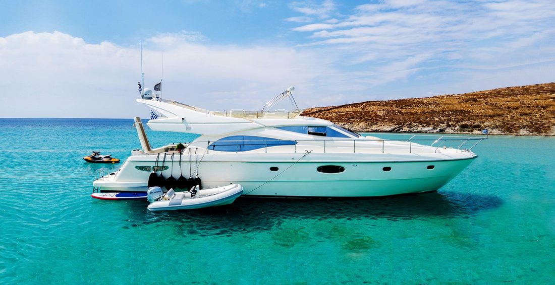 Ferretti 590